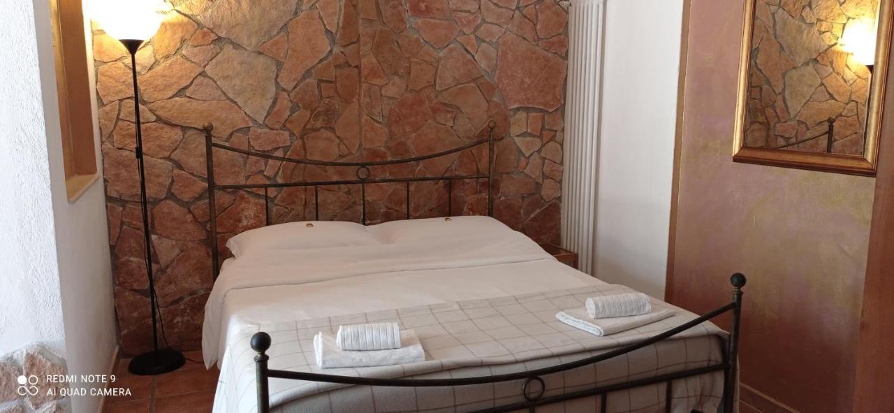 Casa Masseria Le Ville Пешичи Екстериор снимка