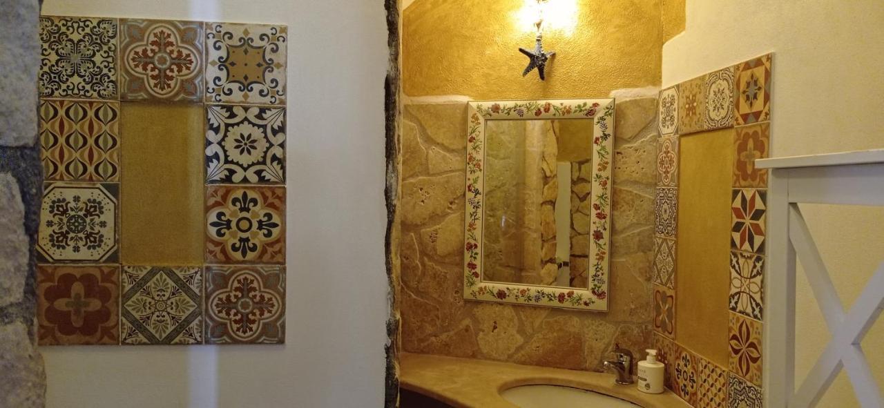 Casa Masseria Le Ville Пешичи Екстериор снимка